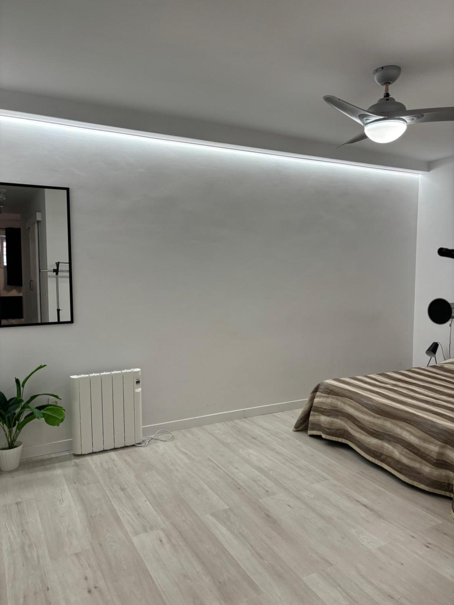 Apartamento Blanco Y Negro En El Centro Alicante Exterior photo